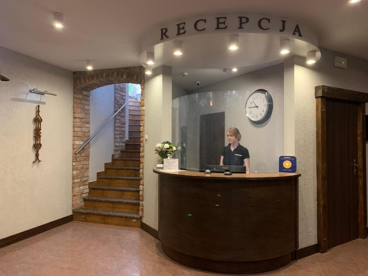 Hotel Kameleon Tarnobrzeg Kültér fotó