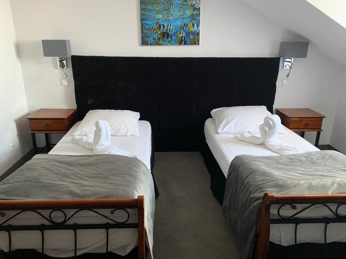 Hotel Kameleon Tarnobrzeg Kültér fotó