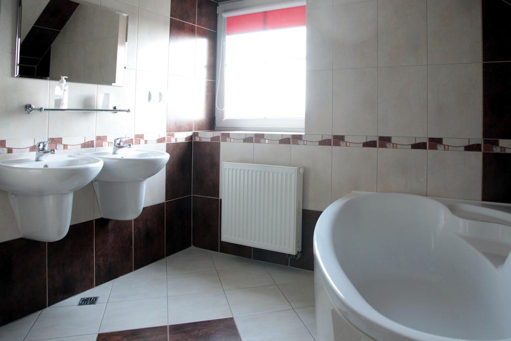 Hotel Kameleon Tarnobrzeg Szoba fotó